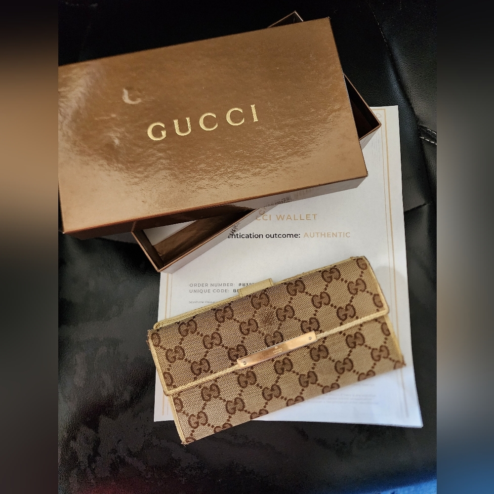 Gucci Brown Monogram Continental Wallet